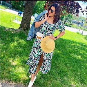 NWOT H&M floral drese size XS